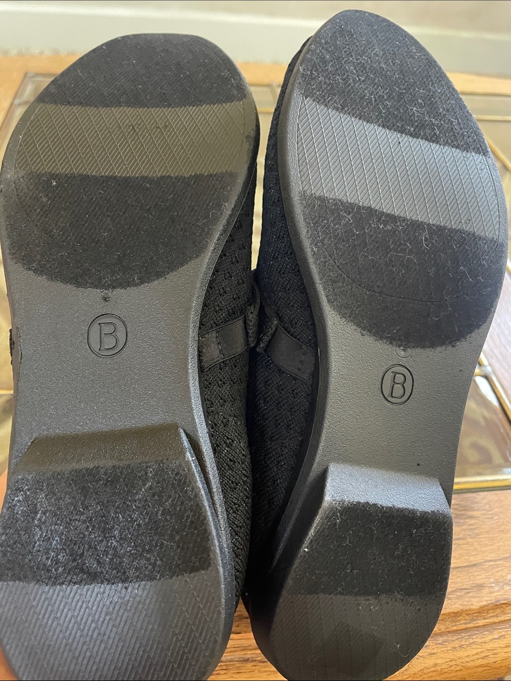 Bzees Black Knit Mary Jane Slip-On Flats Size 8 Fit a size 7.5 - Picture 6 of 7